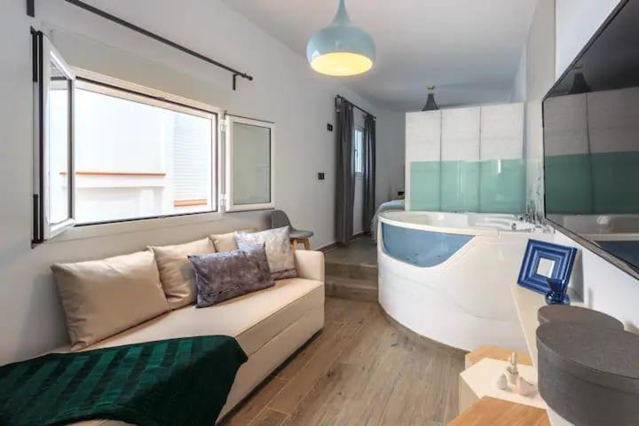 Apartamento Suit Centro Historico De Малага Екстериор снимка